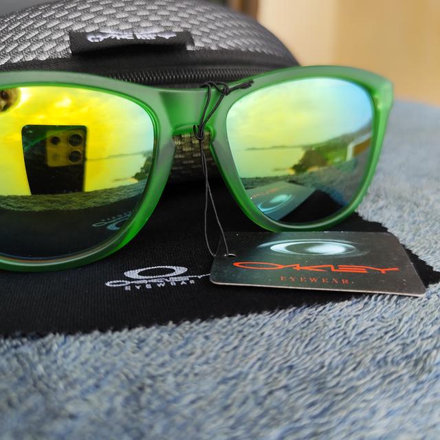Rare Oakley Frogskins Collectors Edition Sunglasses Transparent Green Retro 13
