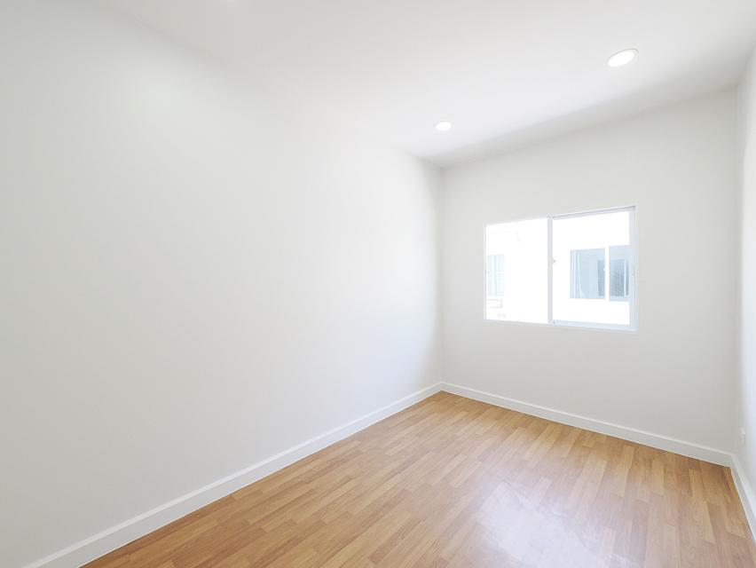 ขายทาวน์เฮ้าส์ 2 ชั้น ม.โมดิวิลล่า 18.8 ตร.ว. 4นอน 2น้ำ [รังสิต-คลอง7] ขาย 1.78ล้าน 18