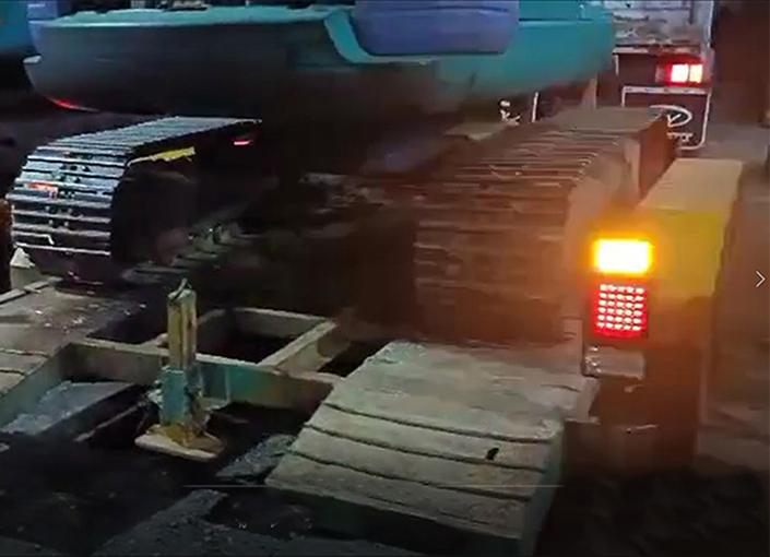 #ไฟท้าย 3 ตอน 60LED เฟรมเหล็กไม่แตกหัก พร้อมตระแกรงเหล็กกันหิน ใช้กับไฟ 12V และ 24V รุ่นพิเศษ รูปที่ 8
