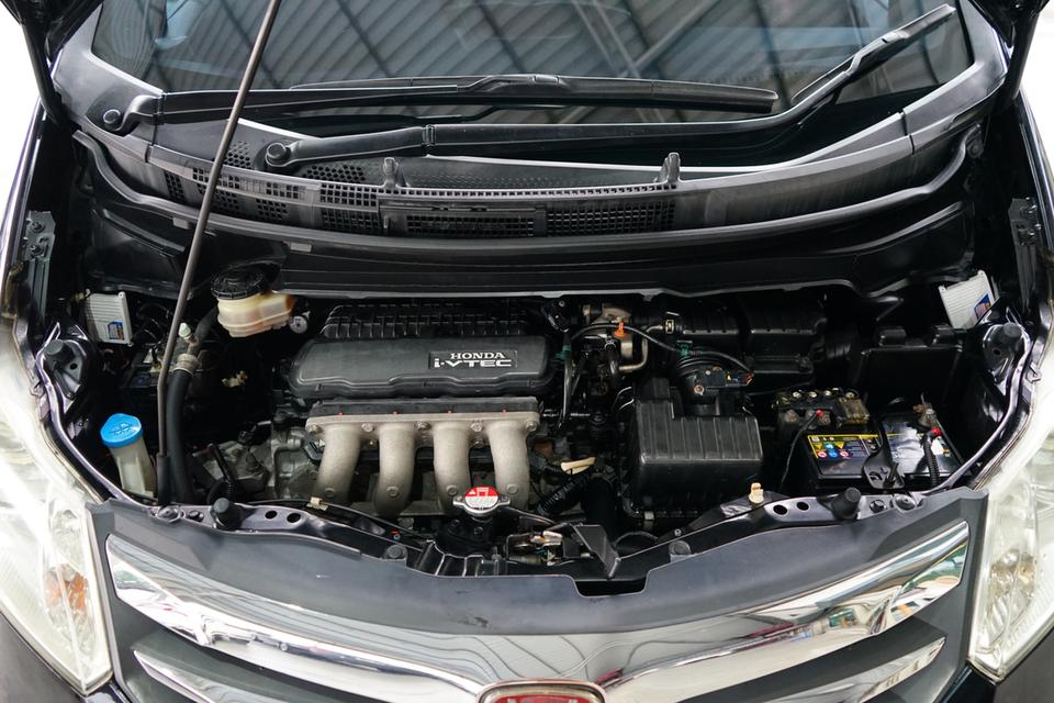 2013 HONDA FREED 1.5EL 8