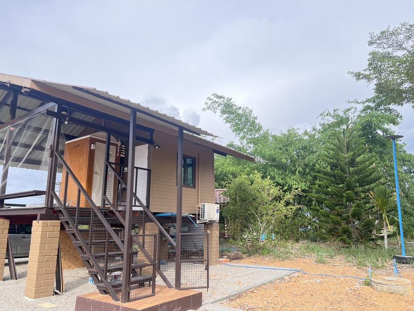 ขายบ้านพร้อมที่ดินติดทะเล บรรยากาศดี เนื้อที่กว่า 1 ไร่ 7