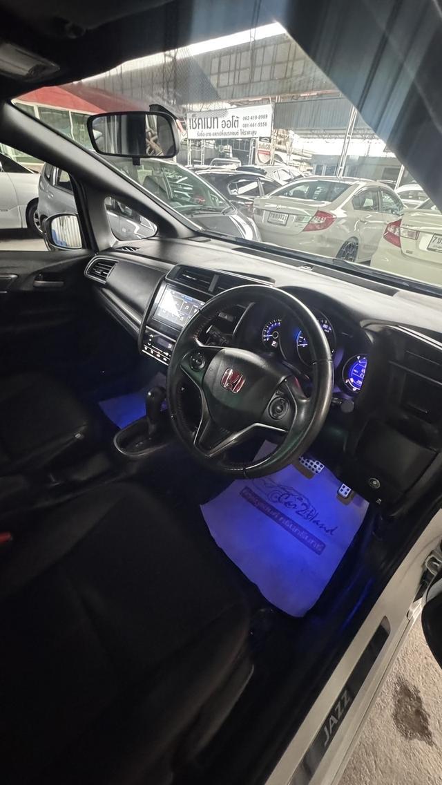 Honda Jazz GK 1.5RS 2017 แต่งพร้อม รูปที่ 15