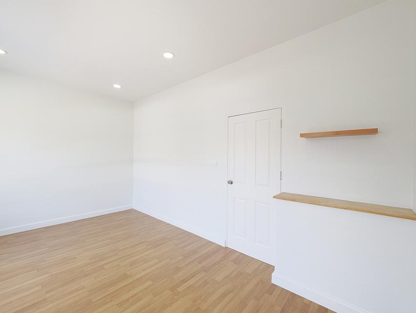 ขายทาวน์เฮ้าส์ 2 ชั้น ม.โมดิวิลล่า 18.8 ตร.ว. 4นอน 2น้ำ [รังสิต-คลอง7] ขาย 1.78ล้าน 19