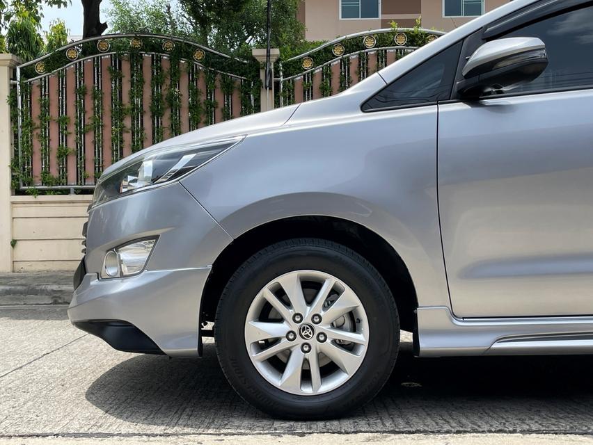 ขาย Toyoya Innova Crysta 2.8G ปี20 6