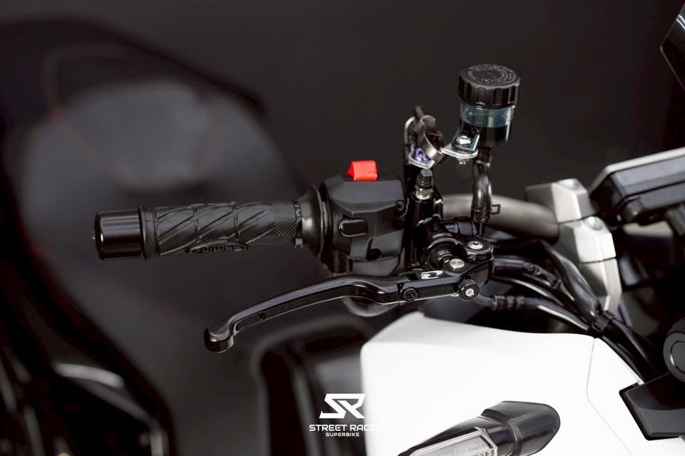 HONDA X-ADV750 2017 สีขาวหล่อๆ ปั๊มบน RCB รูปย่อยที่ 3
