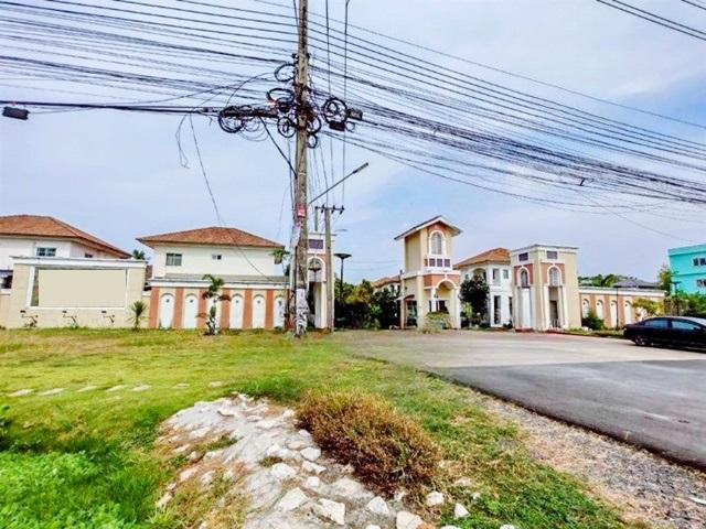 พัฒนาชนบท4 ARL ลาดกระบัง 2.3กม. บ้านเดี่ยวสุดหรู 2 ชั้น จัดเต็มเฟอร์ฯ 52 ตร.วา. 210 ตร.ม. รร.สารสาสน์วิเทศ ร่มเกล้า 1.9  1