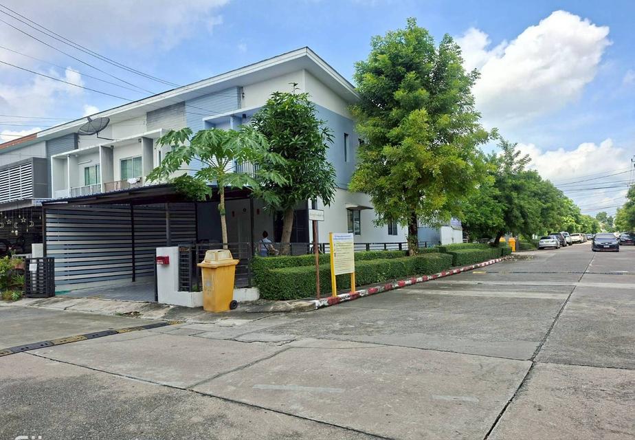 ให้เช่าทาวน์เฮ้าส์ 2 ชั้น The connect 12a กิ่งแก้ว 37 พร้อมอยู่ (N.1916) 3