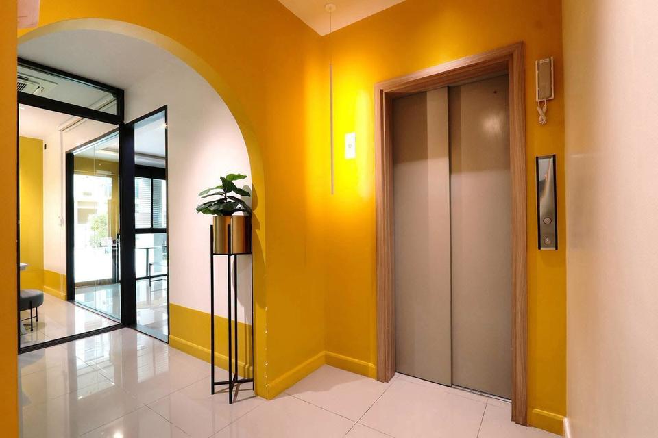 ขายอาคารสำนักงาน 5 ชั้น | Headquarters เอกมัย–ลาดพร้าว Built-in ระดับพรีเมียม พร้อมใช้งานทันที • พื้นที่ใช้สอยรวมประมาณ **479 ตร.ม.** 10
