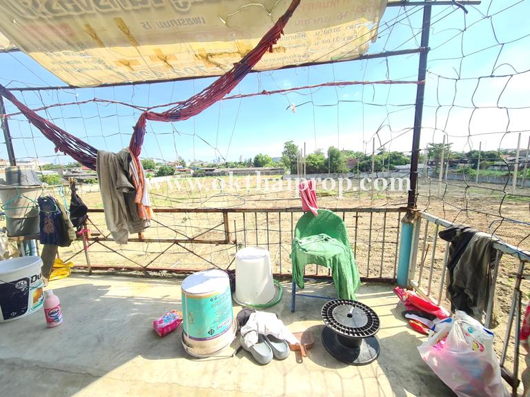 อาคารพาณิชย์ 4.5 ชั้น ติดถนนเอกชัย บางขุนเทียน 10