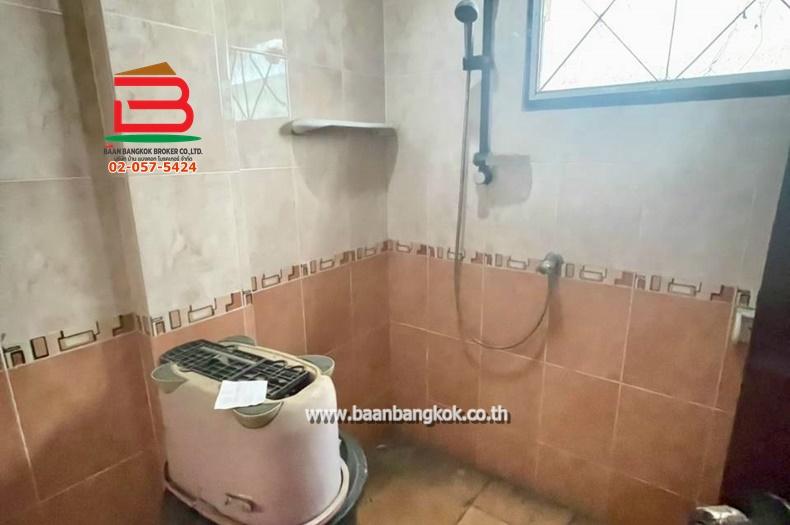 บ้านเดี่ยว 1 ชั้น ซอยรังสิต-นครนายก 6 (ใกล้ฟิวเจอร์พาร์รังสิต) เนื้อที่ 120 ตรว. อำเภอธัญบุรี จ.ปทุมธานี 13