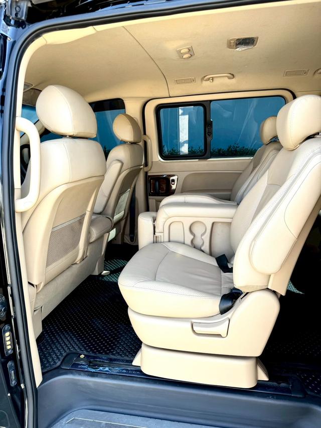 HYUNDAI H-1 2.5 Elite ปี2018 ไมล์น้อย 66,xxx โลแท้ เข้า 0 ตลอดรถบ้านมือเดียวป้ายแดง ยางใหม่ปี 25 11