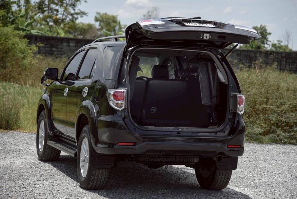 รหัสรถ CBL8671 TOYOTA FORTUNER 2.5 V AT 2014