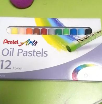 Pentel สีชอล์คผสมเทียน 4