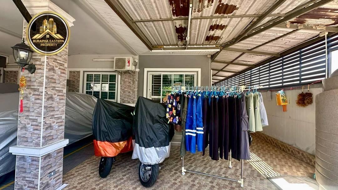 🏡#ขายด่วนหมู่บ้านสิลันตา 8 ไลฟ์ (Silanta 8 Life) ต.บึง อ.ศรีราชา จ.ชลบุรี (ซอยชุมชนหนองหว้า) พื้นที่ 32 ตารางวา หลังริม 4