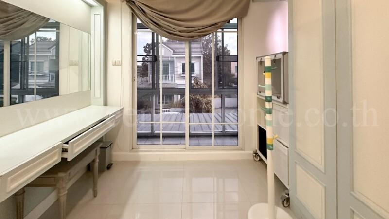 บ้านแฝด เดอะ วิลเลจ แจ้งวัฒนะ - ติวานนท์ Built-in จัดเต็ม ถูกที่สุดในโครงการ 13