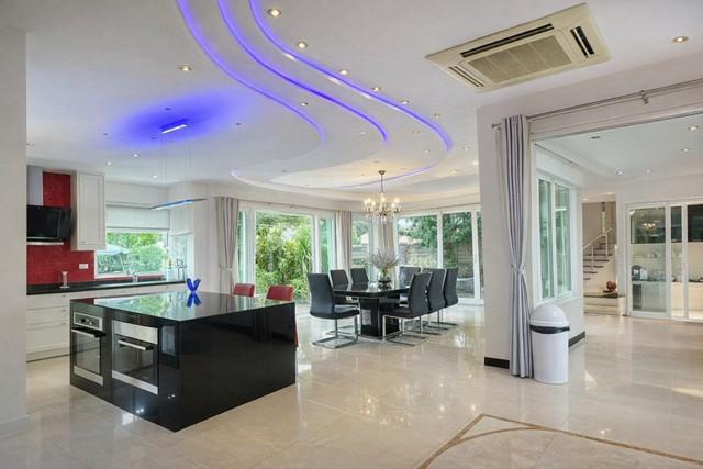 ราชพฤกษ์ รัตนาธิเบศร์ 132 ตร.วา.350 ตร.ม.คฤหาสน์ ลัดดารมย์ MRT บางรักน้อยท่าอิฐ 3 กม.ให้เช่าบ้านเดี่ยวสุดหรู 4 นอน 4 น้ำ 2