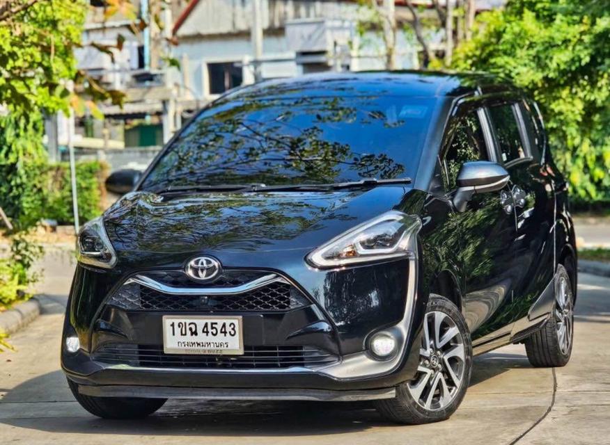 Toyota Sienta รถมือสองสภาพดี 2