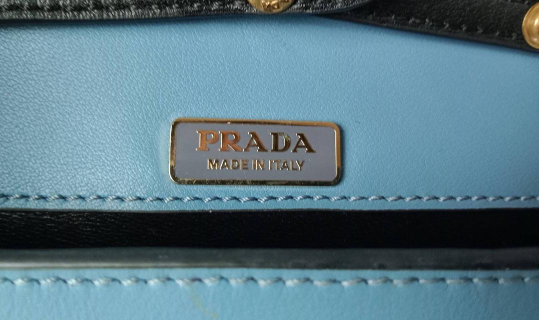 กระเป๋า PRADA Saffiano Shoulder Bag Saffiano leather Blue Gold Auth ar12338A Golden 7