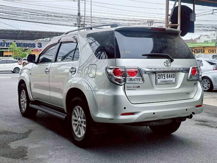 Toyota Fortuner 3.0V ปี13 6