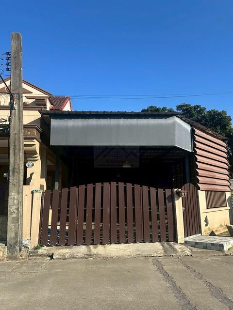 ให้เช่าทาวน์เฮ้าส์ 2 ชั้นหลังริม เนื้อที่ 50 ตร.ว. หมู่บ้านบารเมษฐ์ เฉลิมพระเกียรติ 62 เฟอร์พร้อมอยู่ จอดรถได้ 4-5 คัน 2