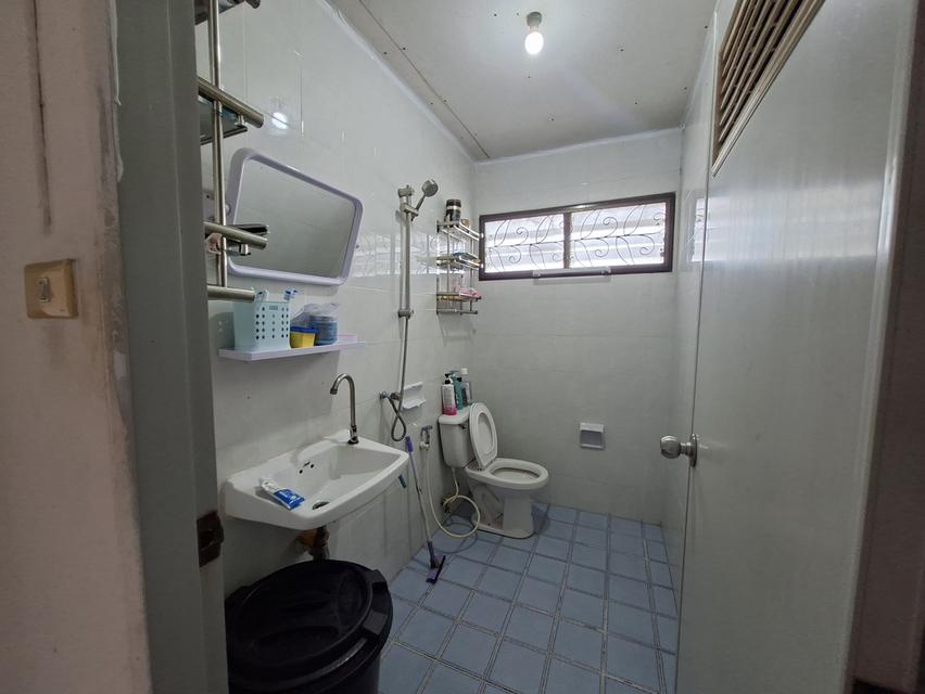 ขายบ้าน 1,350,000 บาท นครนายก 70ตรว. เดินทางสะดวก โทร.084-675-3034 7