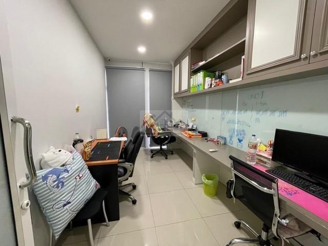 ให้เช่า ขาย อาคารสำนักงาน 4 ชั้น 2 คูหา โครงการ H cape1 เอชเคป 1 สุขาภิบาล 2   12