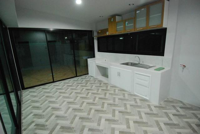 ให้เช่าบ้านเดี่ยว 2 ชั้น 60 ตรว. หมู่บ้าน ต.รวมโชค ลาดพร้าว-โชคชัย 4 Stye Loft ใกล้ MRT โชคชัย 4 4
