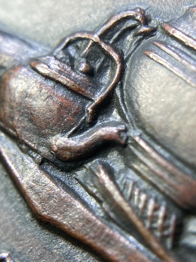 เหรียญพระอาจารย์ฝั้น อาจาโร รุ่น 9 (งามเอก)​ยอดนิยม 6