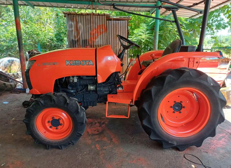 ส่งต่อรถไถ Kubota 3608 มือ 2 2