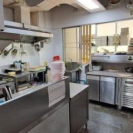 Exceptional Business Space for Rent – Heart of Pracha Uthit, Huai Khwang 3