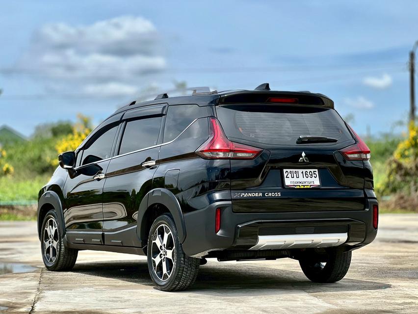 mitsubishi xpander 1.5 TOP