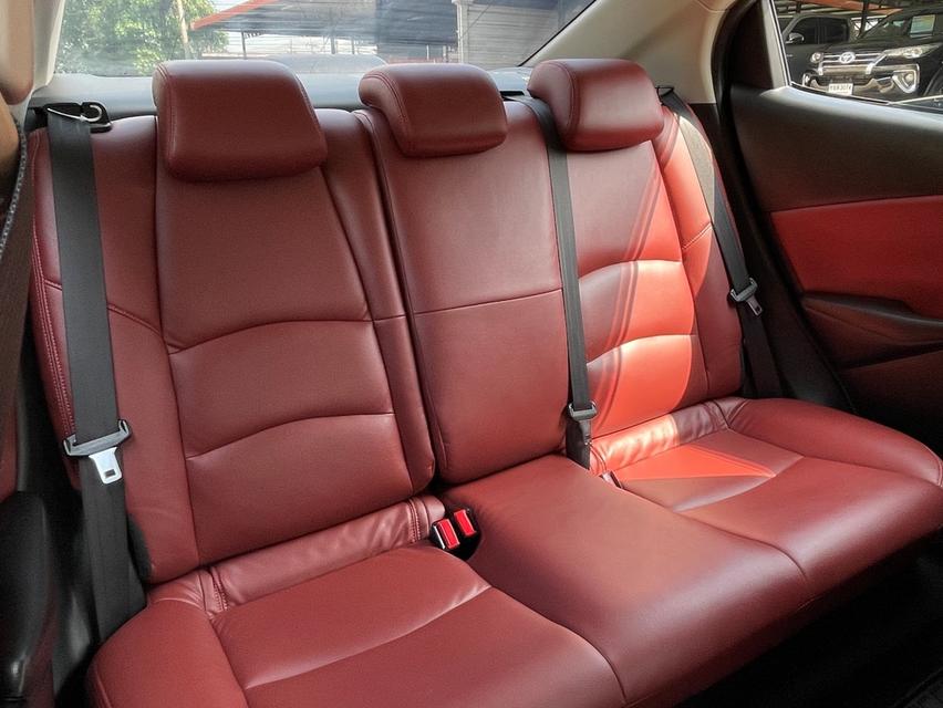 MAZDA 2 1.3 SKYACTIVE HIGH CONNECT (MNC) ปี 2019 สภาพป้ายแดง 9