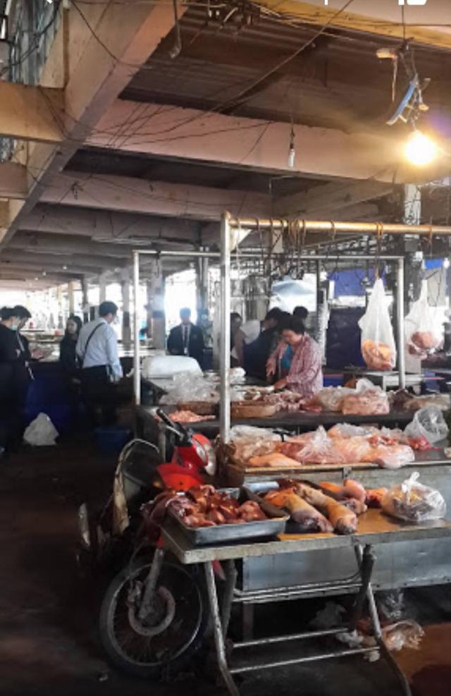ขายตลาดสดใจกลางเมืองอุดร 2