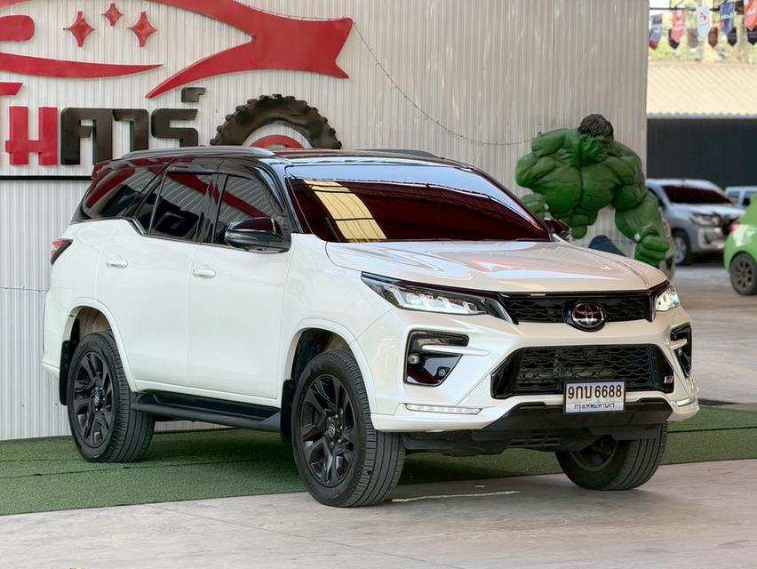 TOYOTA FORTUNER 2.8 GR Sport (Black Top) 4WD ปี 2022
