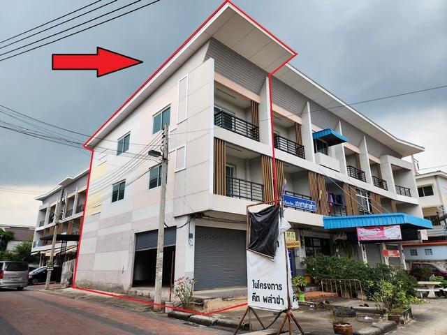 ให้เช่า อาคารพาณิชย์ 3 ชั้น ห้องมุม ติดถนน 4 เลน โครงการ คีท พลาซ่า พระราม 2 ขนาด 18 ตรว. ซอยพันท้าย เหมาะเปิดสำนักงาน ท