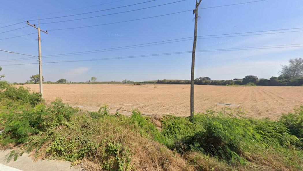 ขาย ที่ดิน ME394 ผัง EEC ม่วงลาย ทำเลดี ถมแล้ว ท่าบุญมี เกาะจันทร์ ชลบุรี . 35 ไร่ 65 ตรว ติดถนนคอนกรีต 2 ด้าน ใกล้ถนน 3 3