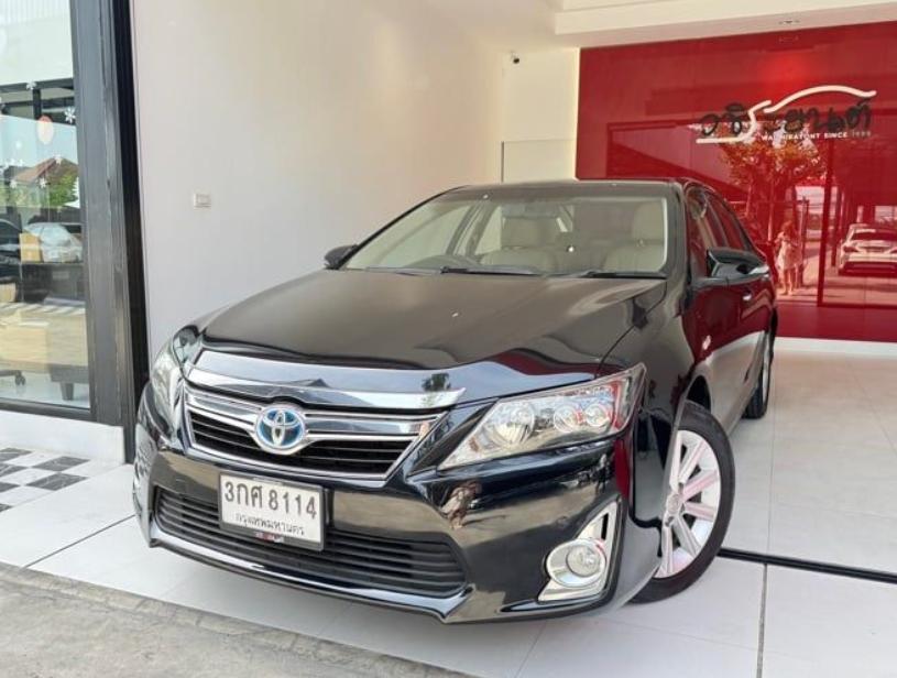 Toyota Camry ปี 2014