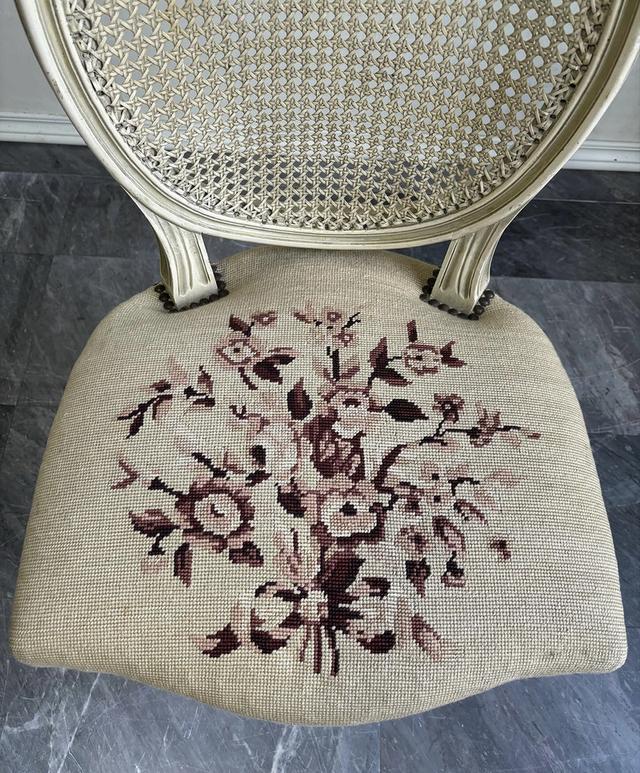 Louis chair
