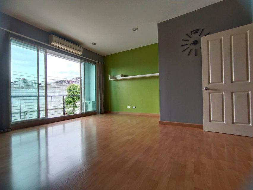 !! ขาย ทาวน์โฮมออฟฟิศ สวยสภาพดี บ้านกลางเมือง เอสเซ็นส์ศรีนครินทร์ 11