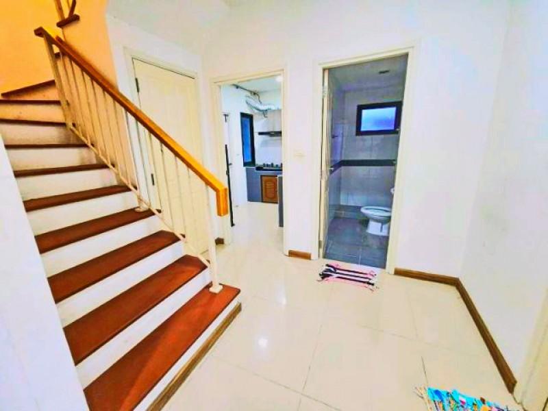 สายไหม วัชรพล-สุขาภิบาล5 28-34 3 ชั้น 4 น้ำ 50 ตร.ว. 200 ตร.ม. คฤหาสน์ 5นอน ให้เช่า1.3 กม.แยกจตุโชติ 2