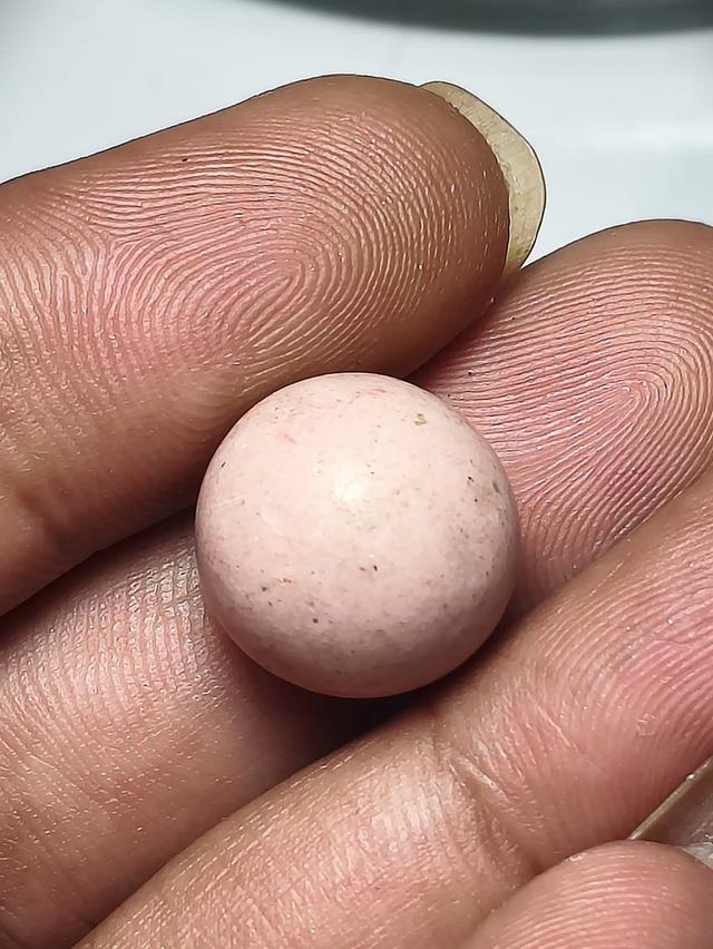ลูกอมมหาจินดามณีมนตราคม พระปลัดปาน วัดตุ๊กตา จ.นครปฐม ขนาด 1.3 cm