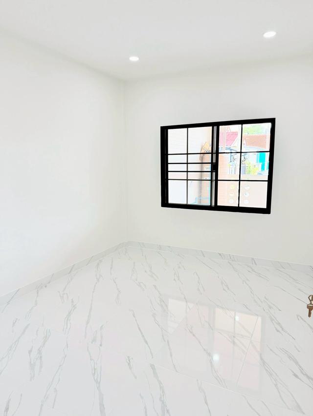 ขายทาวน์เฮาส์ หมู่บ้านเจษฎา9 (มุมเมน ติดป้อมยาม) 5