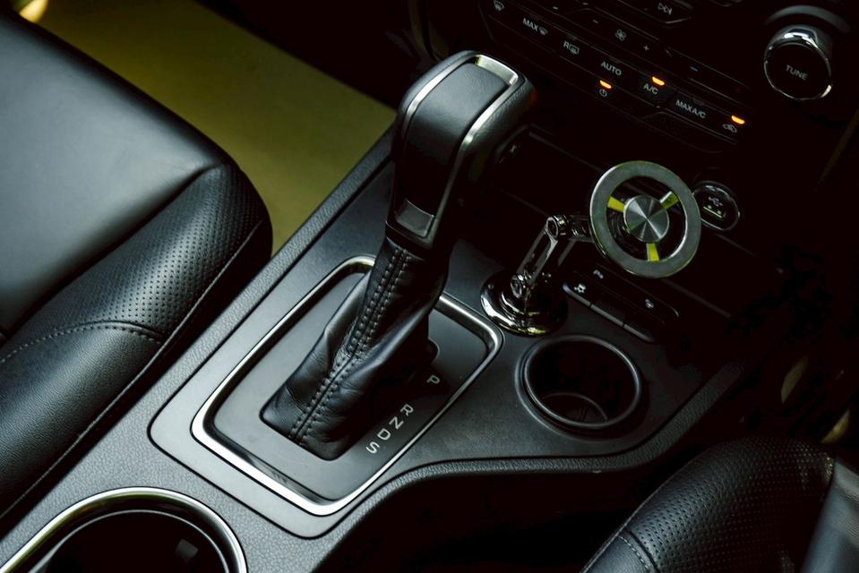 FORD EVEREST 2.0 Titanium+ 2WD AT 2022 รูปที่ 14