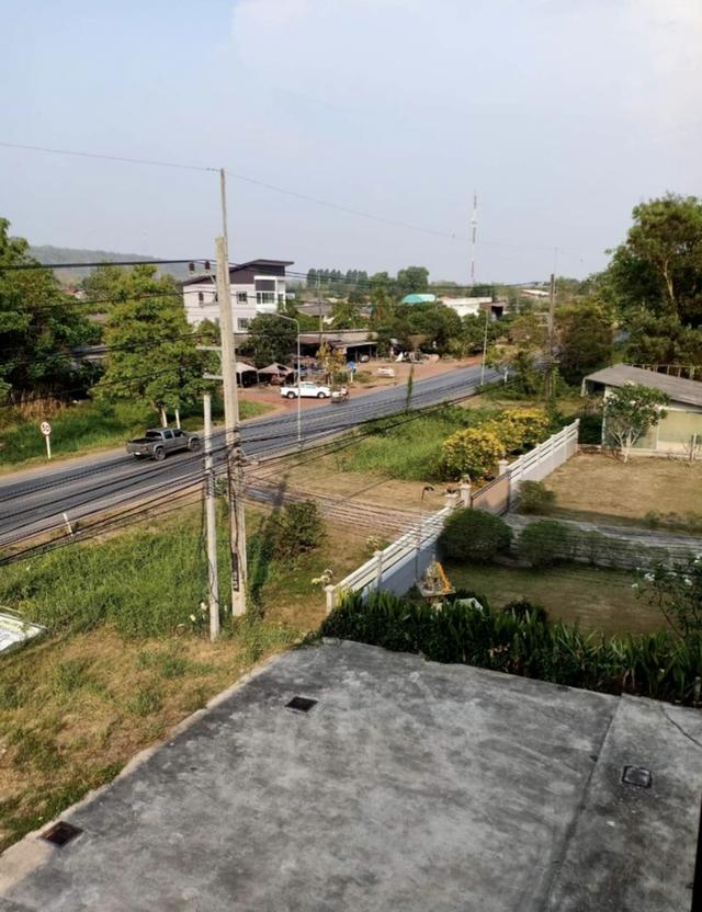 อาคารพาณิชย์ 3 ชั้นติดถนนใหญ่ 1