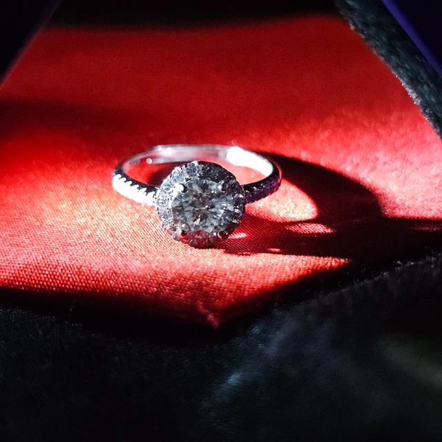 กำไลเพชร เพชรเรียบหรู ดูเเพง เพชรงาม เพชรแท้ -ปุอามี่ Diamond Lap Rama2 7