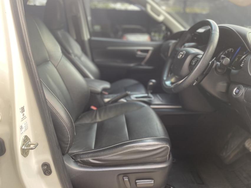 รหัสรถ KCY5799 TOYOTA FORTUNER 2.4V AUTO 4WD ปี 2021