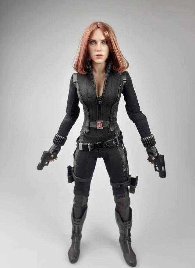 Hottoy black widow 1/6
