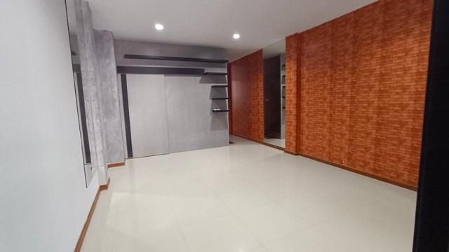 ให้เช่าทาวน์โฮม 3.5 ชั้น ม.Haus 35 แจ้งวัฒนะ-ปากเกร็ด ซ.35 ตกแต่งพร้อมอยู่ 2