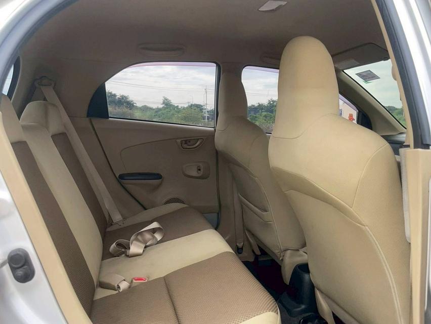 HONDA BRIO. 1.2V hatchback TOP ปี 12 สีเทา   ออโต้ 13