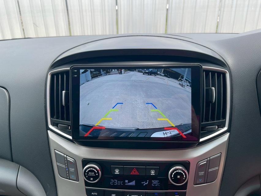 Hyunda H1 2.5 Elite ปี 18 13